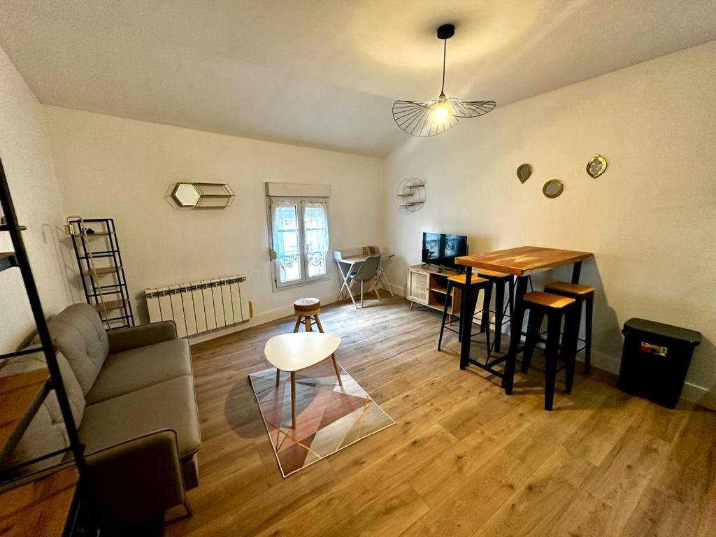 Appartement Le Petit Rempart à Niort Extérieur photo